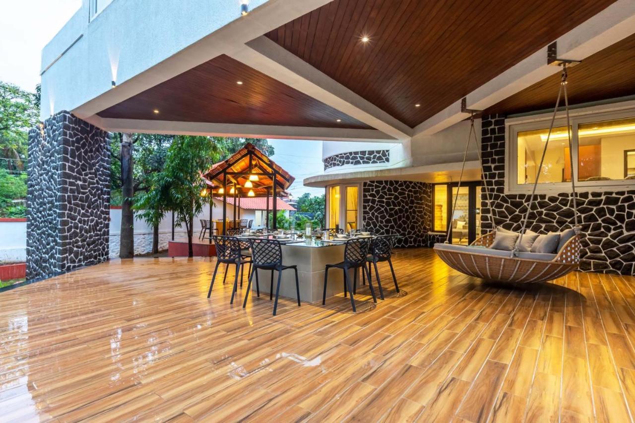The Grey Medley By Stayvista With Mediterranean Interiors, Swimming Pool, Jacuzzi, Projector & A Lush Lawn With Gazebo لونافالا المظهر الخارجي الصورة