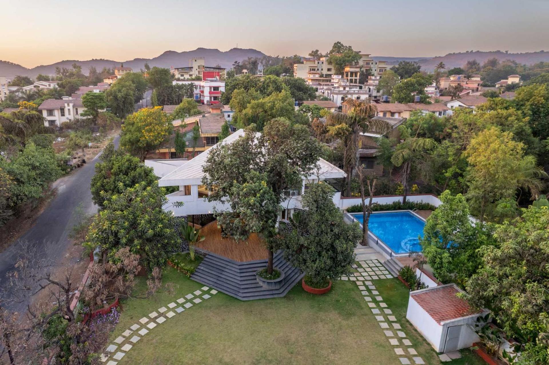 The Grey Medley By Stayvista With Mediterranean Interiors, Swimming Pool, Jacuzzi, Projector & A Lush Lawn With Gazebo لونافالا المظهر الخارجي الصورة